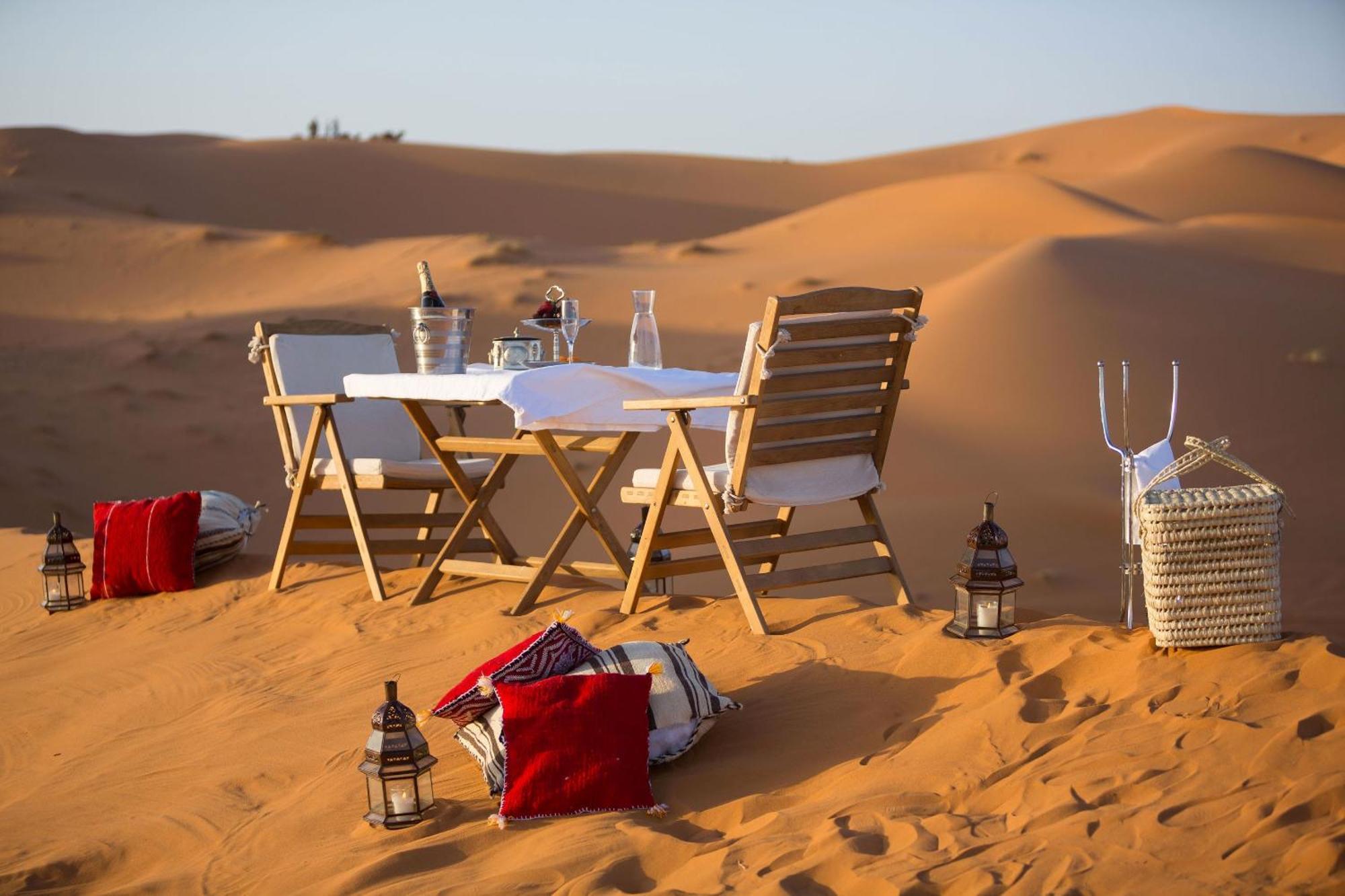 Under Stars Desert Camp メルズーガ エクステリア 写真