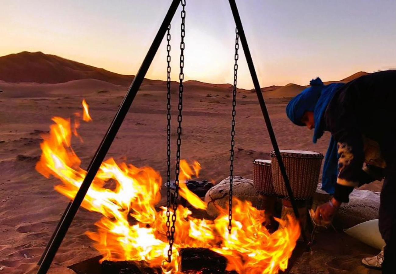 Under Stars Desert Camp メルズーガ エクステリア 写真