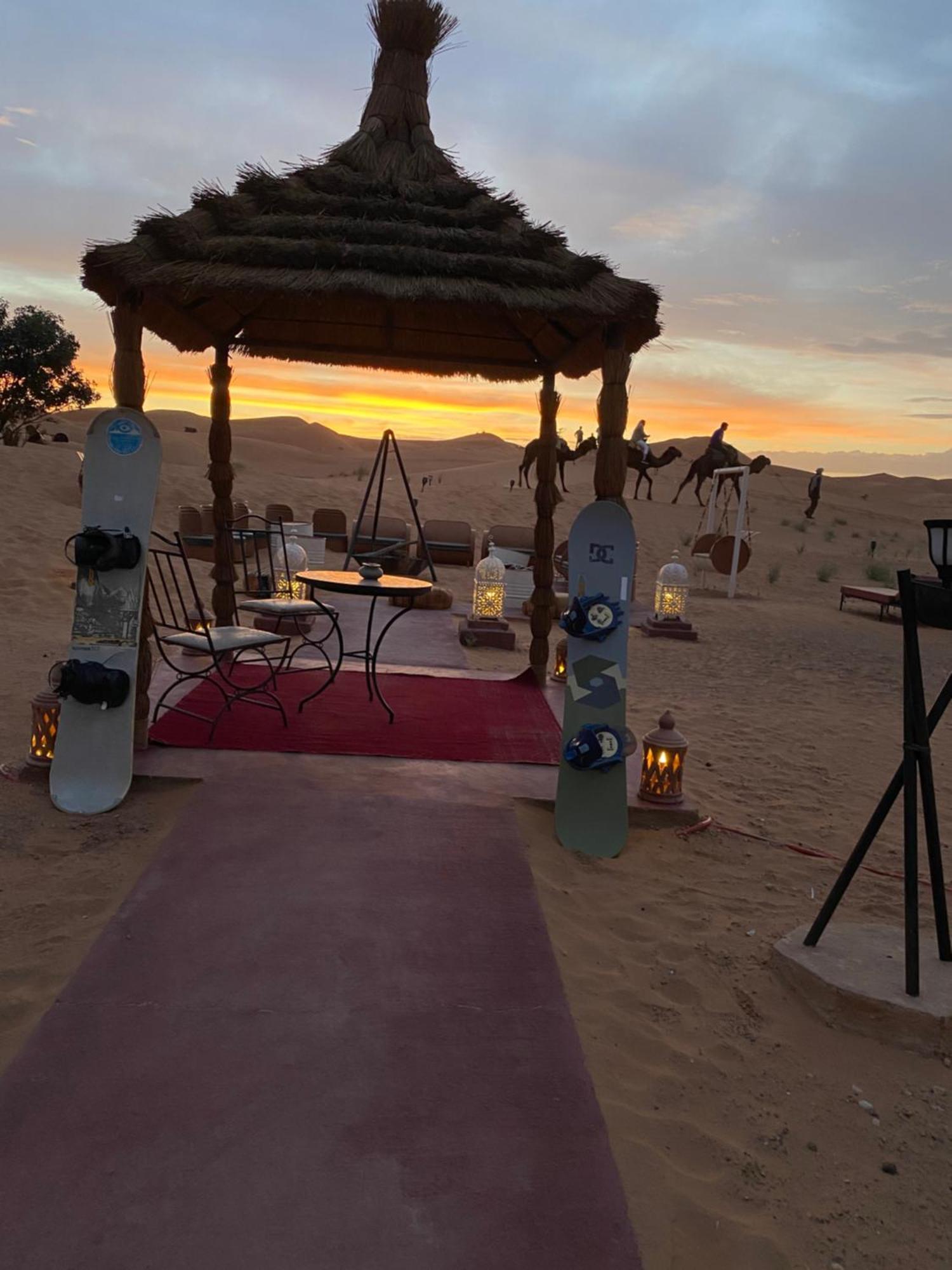 Under Stars Desert Camp メルズーガ エクステリア 写真